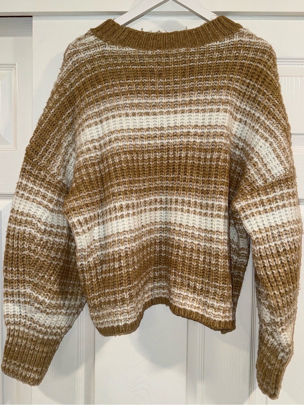 Abercrombie & Fitch Chunky Oversized Cozy Striped Crewneck Sweater - Picture 2 of 3